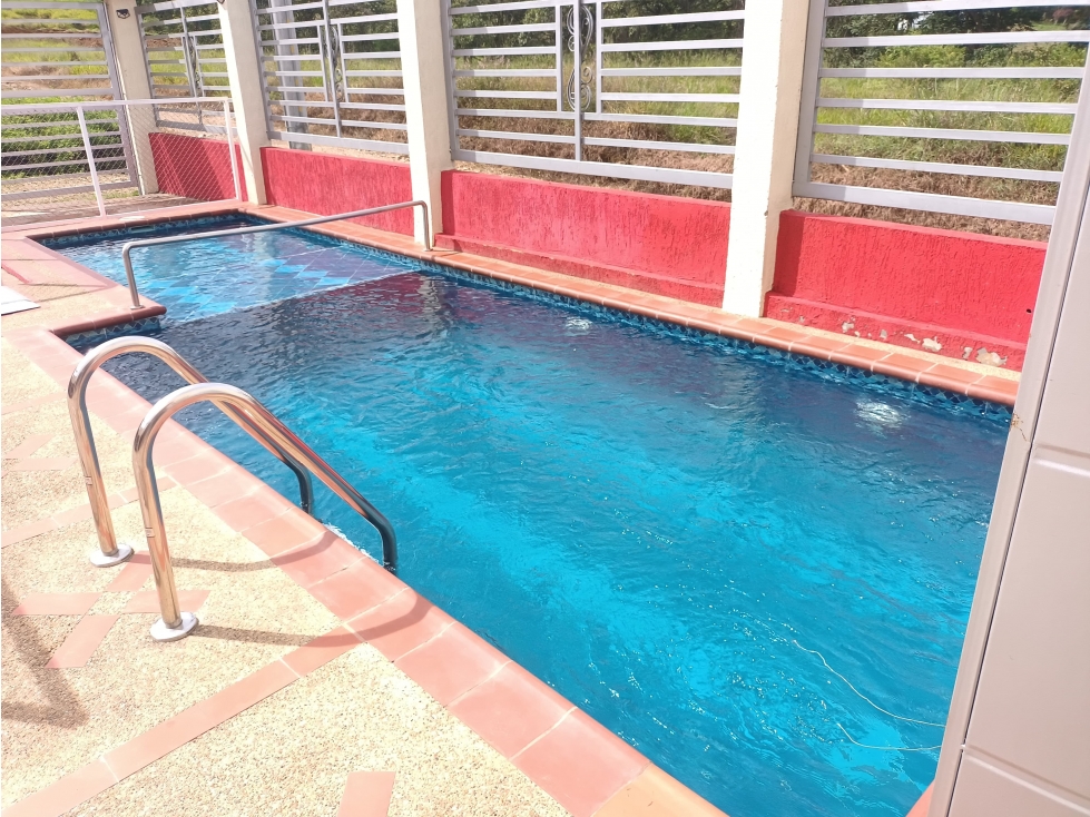 SE VENDE CABAÑA EN URBANIZACION EL NOGAL - 6
