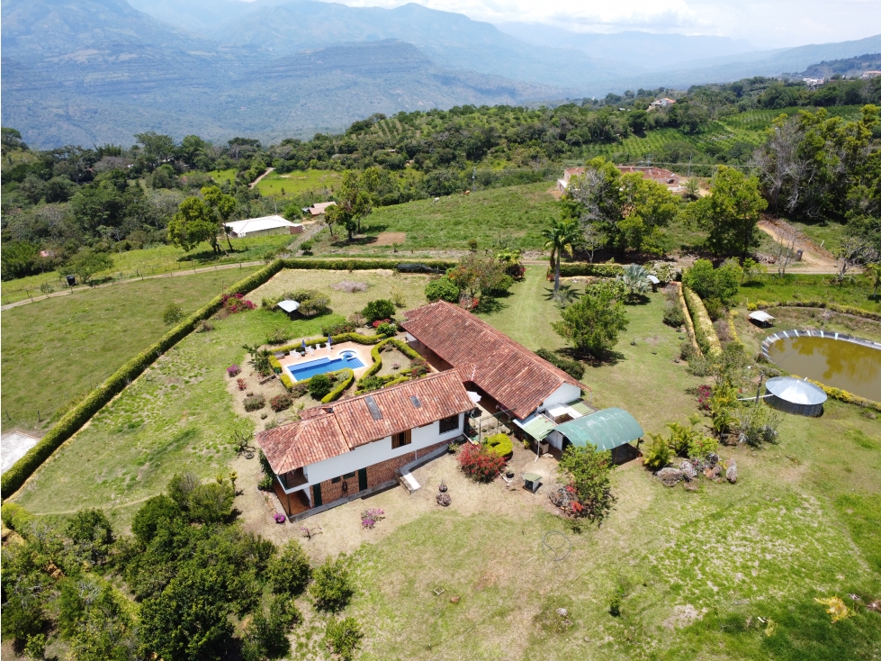 SE VENDE FINCA ALTOS DE BARIRI; SOCORRO SANTANDER - 2