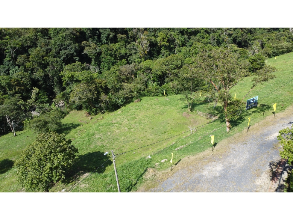 SE VENDEN LOTES CONDOMINIO MIRAVALLES MANZANA 1 - 4