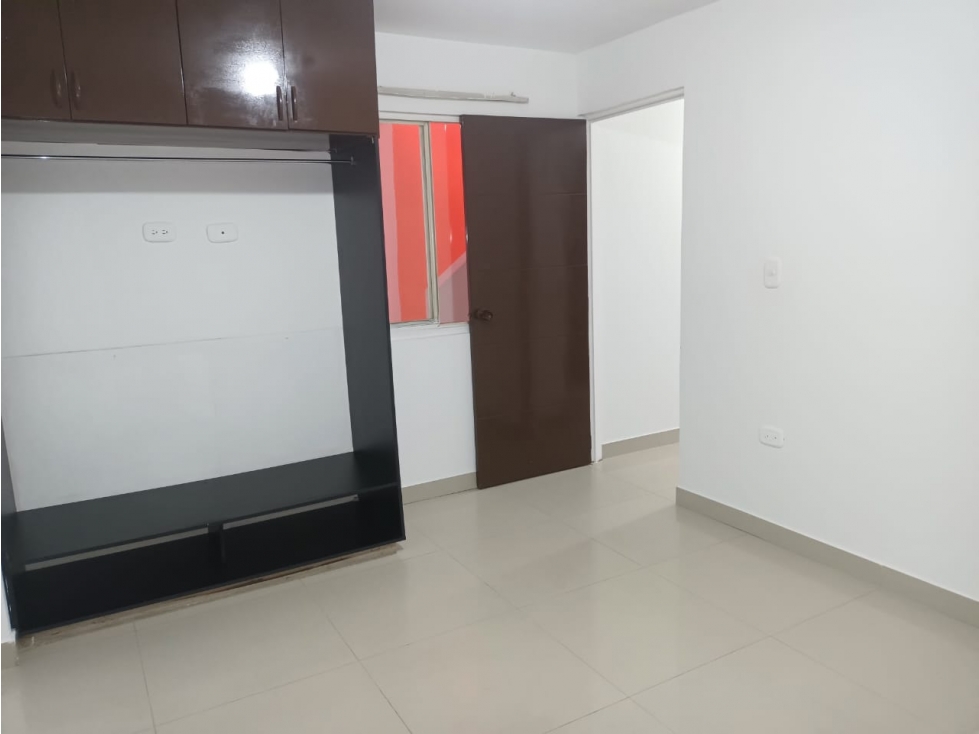 SE ARRIENDA APARTAMENTO: SECTOR CAMPO ALEGRE - 5