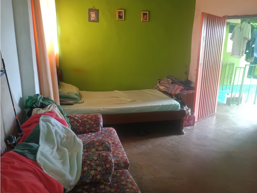 SE VENDE PROPIEDAD BARRIO SAMAN - 6