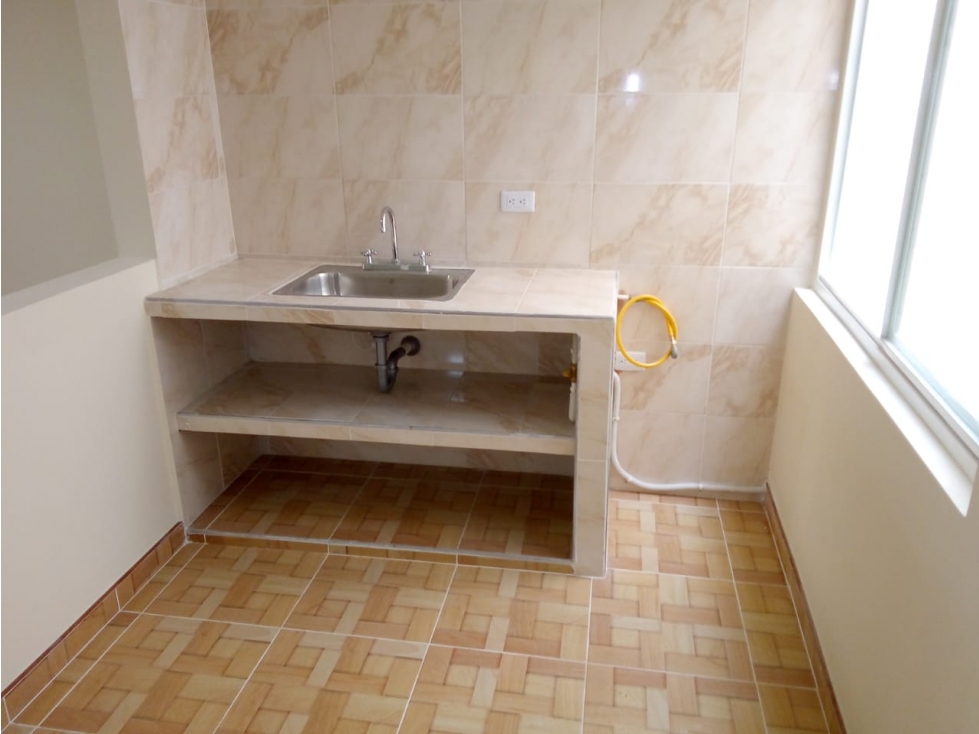 SE VENDE CASA DE 3 PISOS, BARBOSA SANTANDER — foto 4