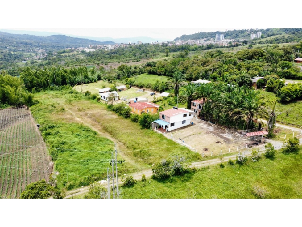 SE VENDE CASA SECTOR LA UIS - 1
