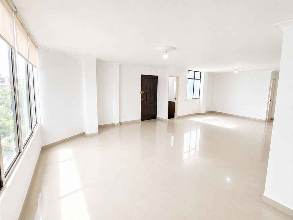 Apartamento en Venta en Laureles Medellín Cerca al Primer Parque — foto 2