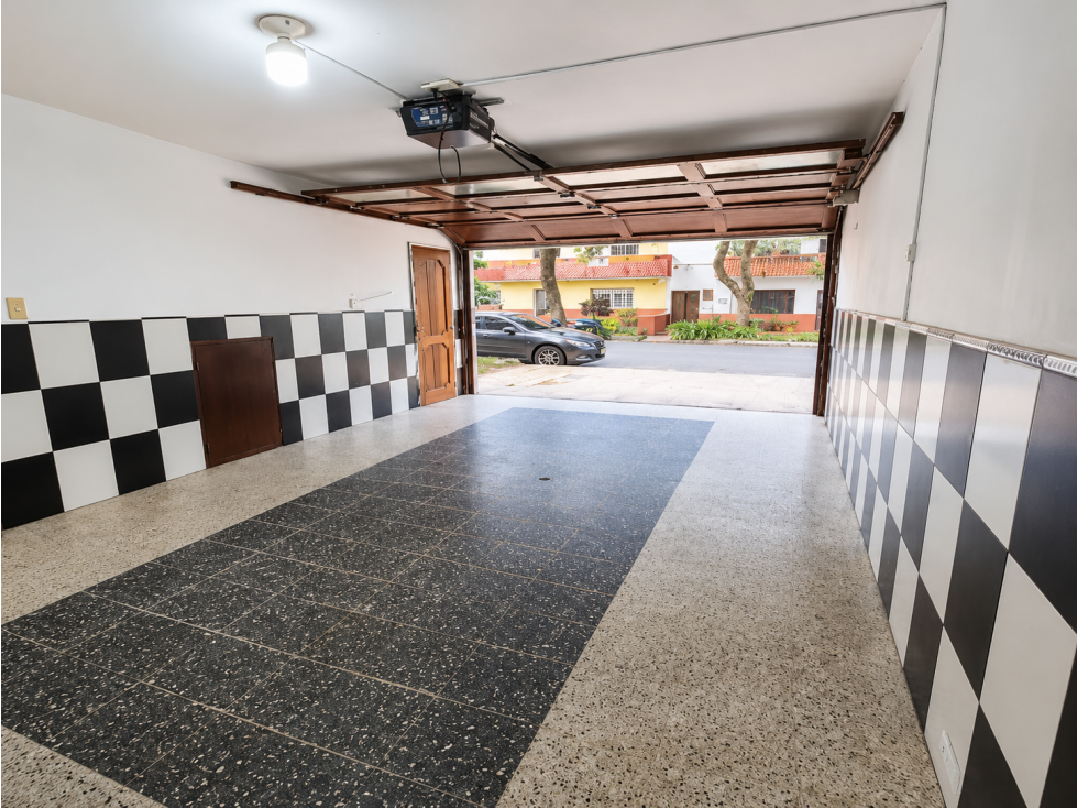 Casa en Venta en Laureles, Medellín - 212 m² | Excelente Ubicación — foto 4
