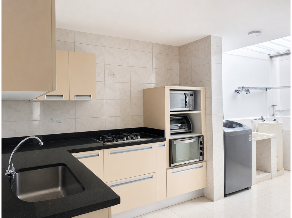 Casa en Venta El Poblado San Lucas | 165 m² con Jardín — foto 6