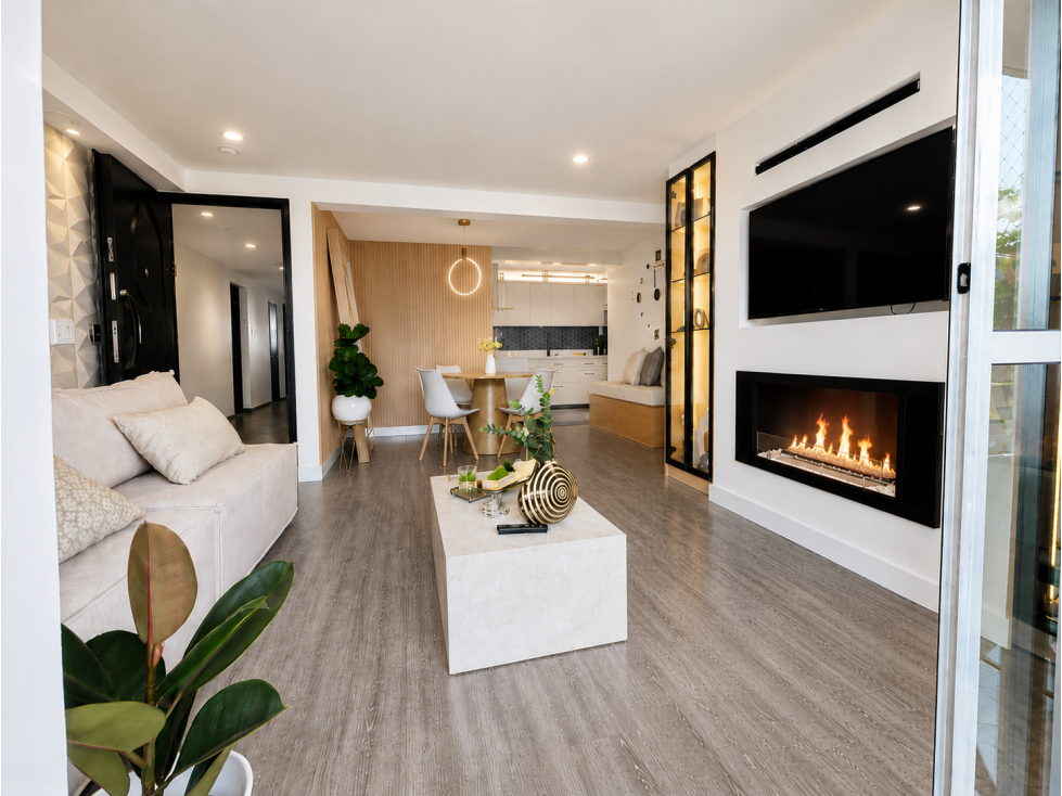 Apartamento en Venta en Loma de Los Bernal con Vista Panorámica — foto 4