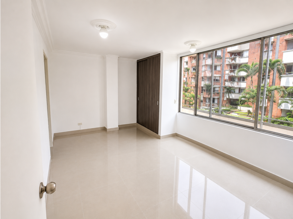 Apartamento en Venta en Laureles Medellín Cerca al Primer Parque — foto 3