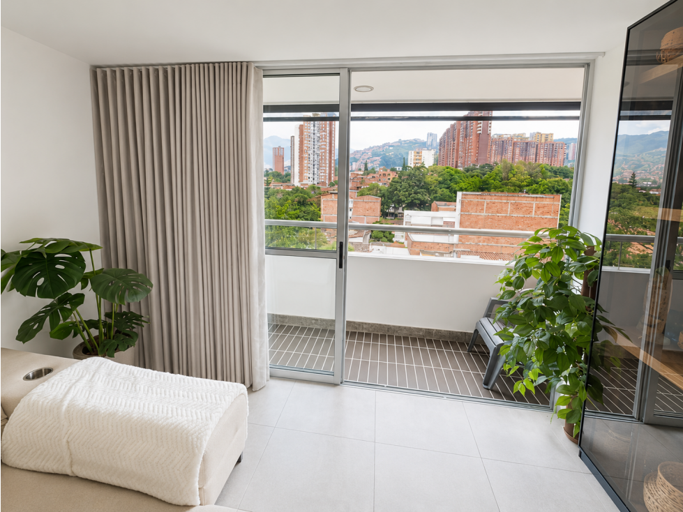 Apartamento en Venta en Calasanz Medellín con Parqueadero Cuarto Útil — foto 6