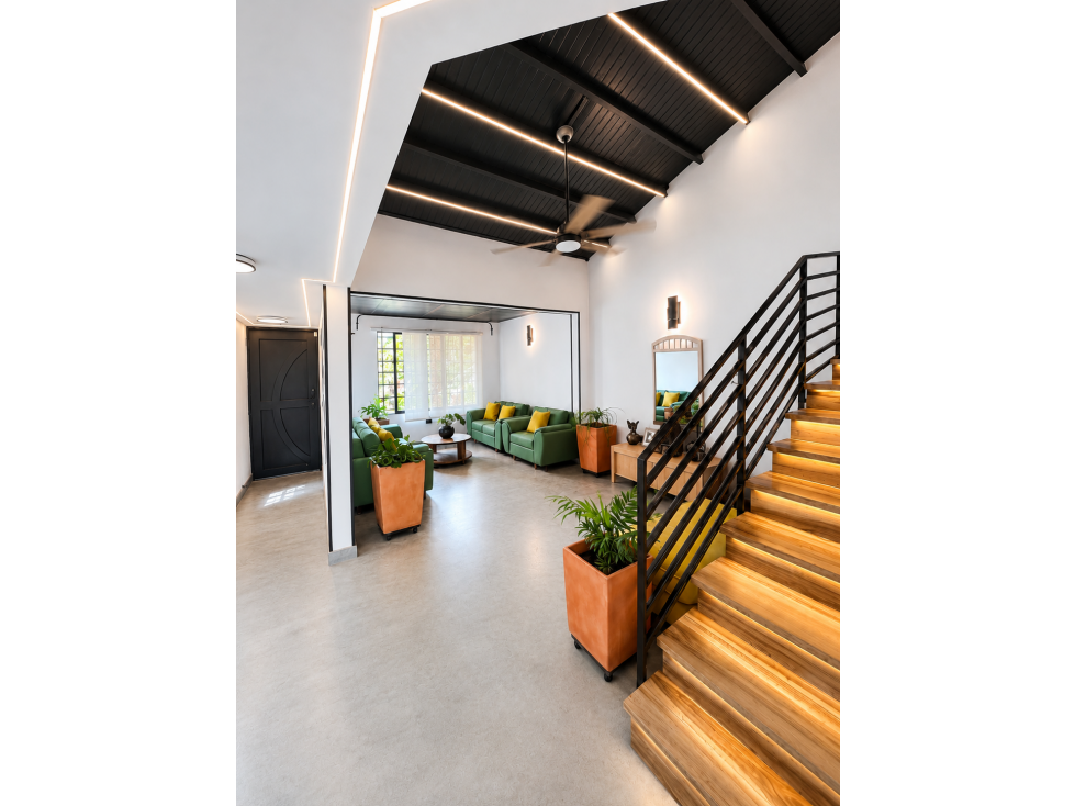 Casa Remodelada en Venta en Santa Mónica Medellín con Terraza — foto 3