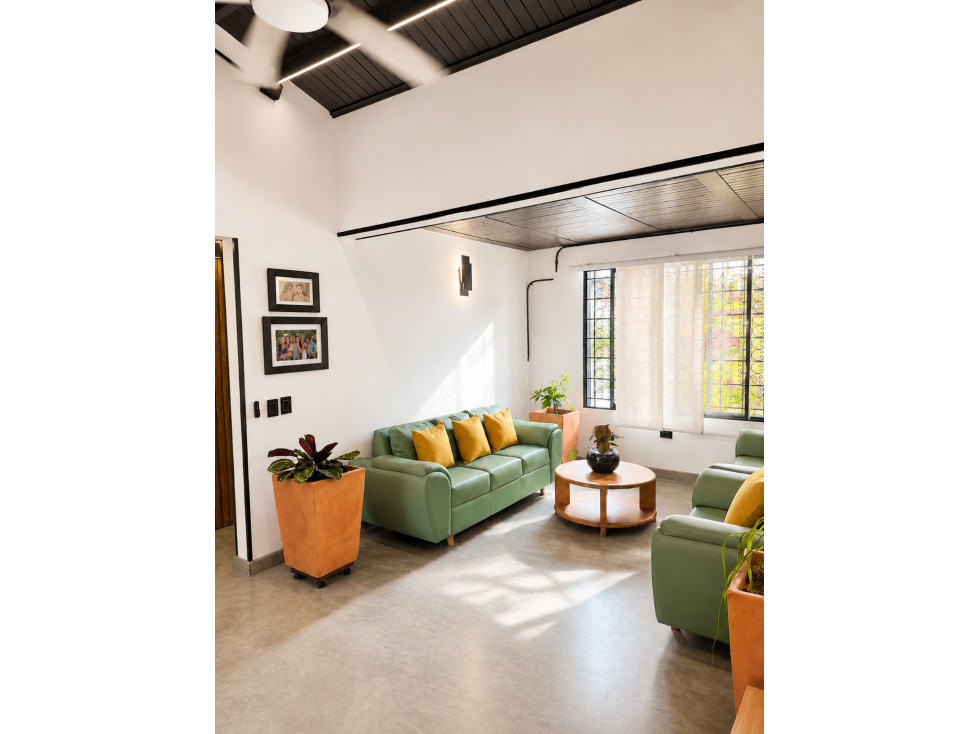 Casa Remodelada en Venta en Santa Mónica Medellín con Terraza — foto 6