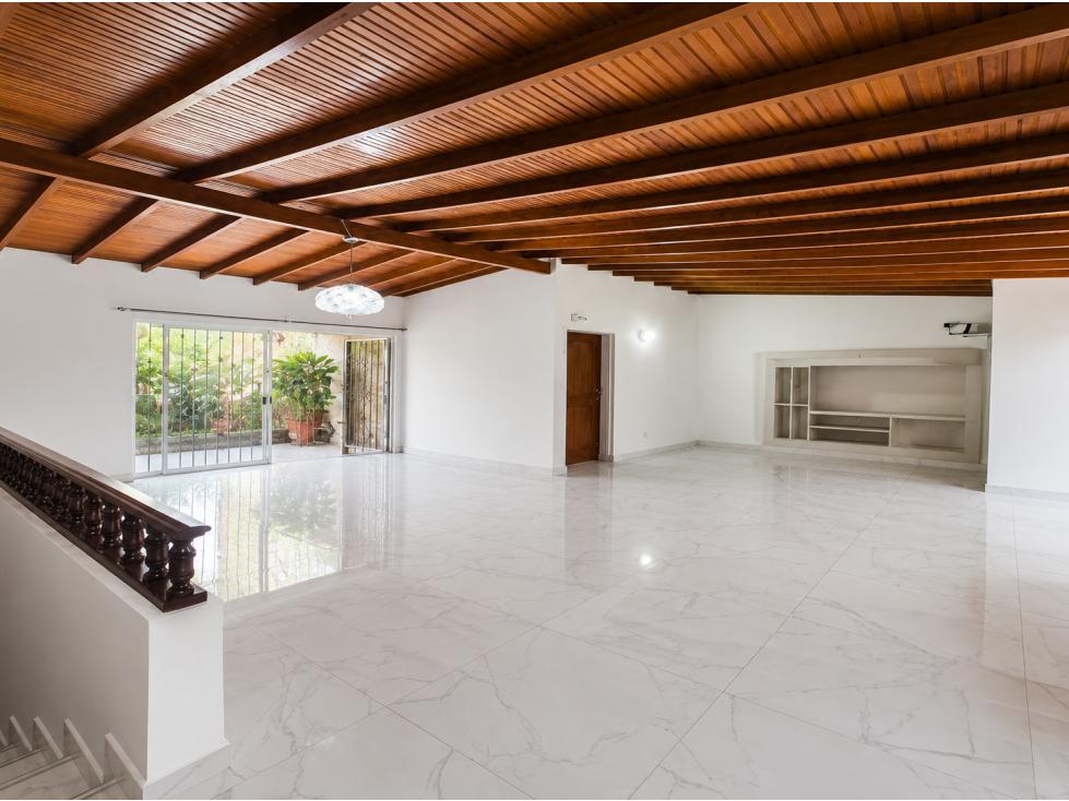Casa en Venta en Laureles, Medellín - 212 m² | Excelente Ubicación — foto 2