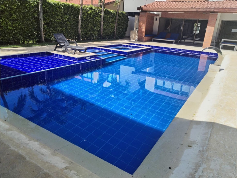Casa en venta en Santafe de Antioquia, 500 mts unidad cerrada moderna