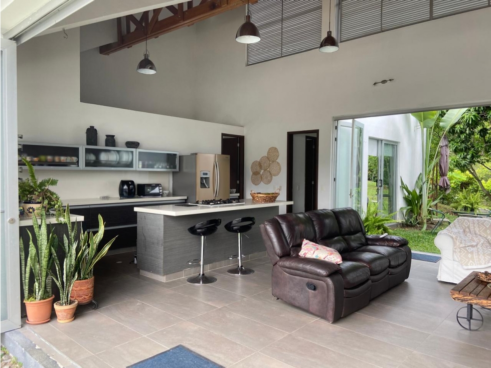Casa en San Jerónimo 926 mts, amoblada y moderna — foto 3