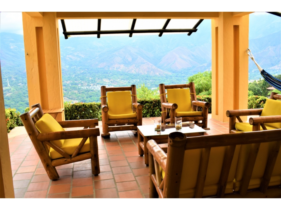 Finca en San Jerónimo , 10.000 mts, moderna y con vista