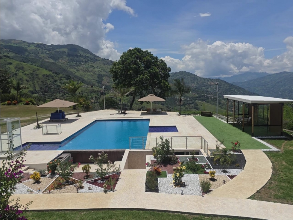 Finca Copacabana, 32.000 mts, con Pesebreras — foto 2