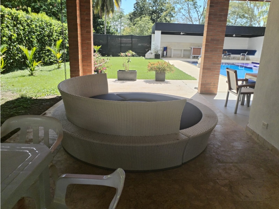 Casa en venta en Santafe de Antioquia, 500 mts unidad cerrada moderna — foto 3