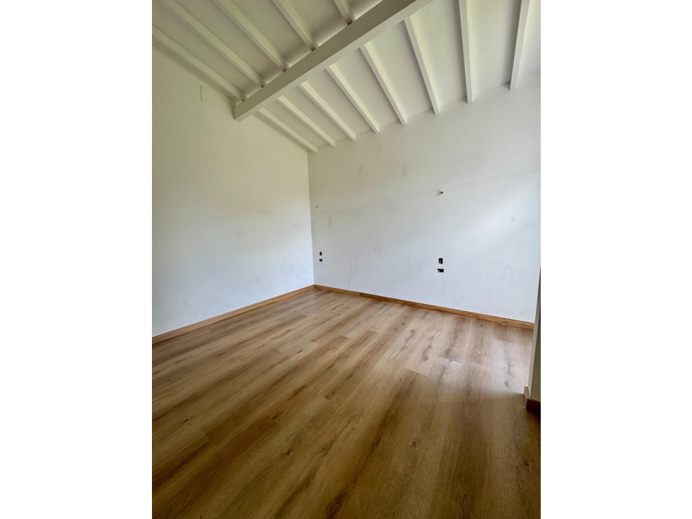 Casa en Rionegro, 304 mts, con deck, estrenar, Vía San Antonio — foto 6