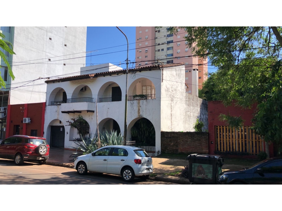 IMPORTANTE PROPIEDAD SOBRE AV ROQUE PEREZ - 2
