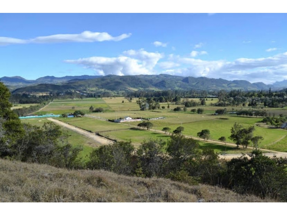 HACIENDA EN SOPO-PASTO - 1