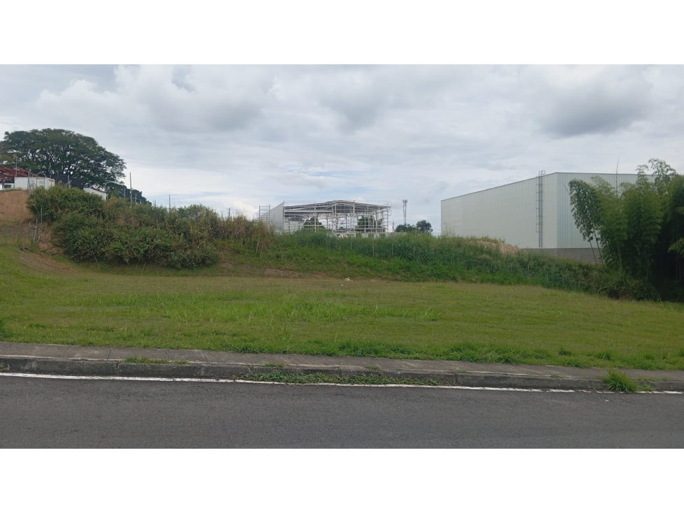 LOTE INDUSTRIAL CERRITOS-PEREIRA (bodega) — foto 2