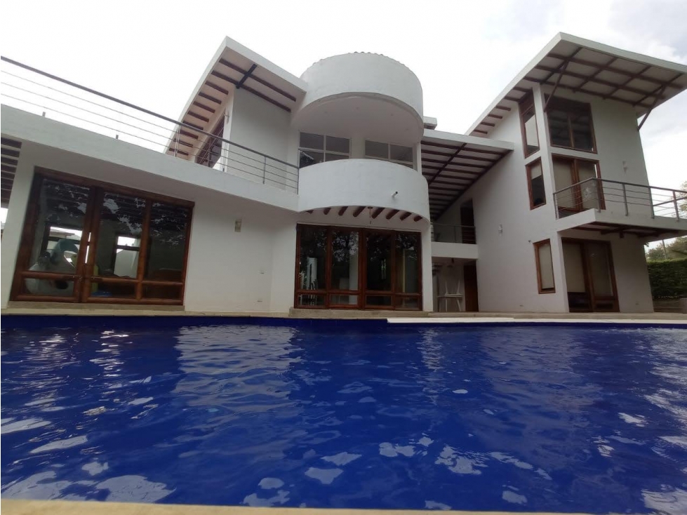 Vendo casa en condominio de Carmen de Apicala. - 2