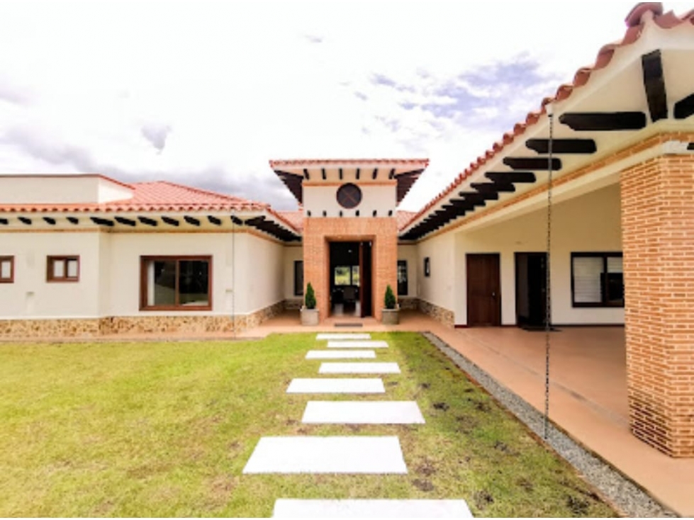 FINCA EN VENTA - RIONEGRO ANTIOQUIA - CERCA A SAN ANTONIO — foto 2
