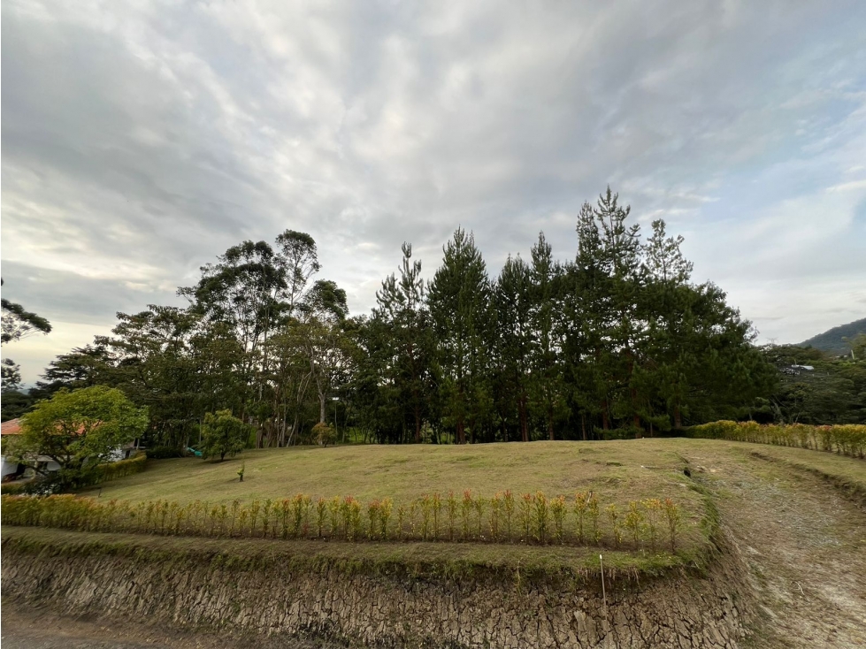 LOTE EN VENTA AGUA VIVA DEL CERRO - EL CARMEN DE VIBORAL