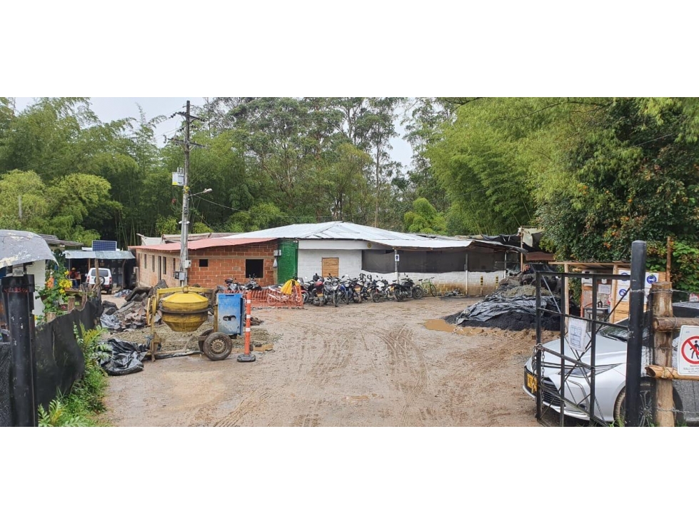 BODEGA Y LOTE COMERCIAL PARA ARRIENDO ZONA FRANCA