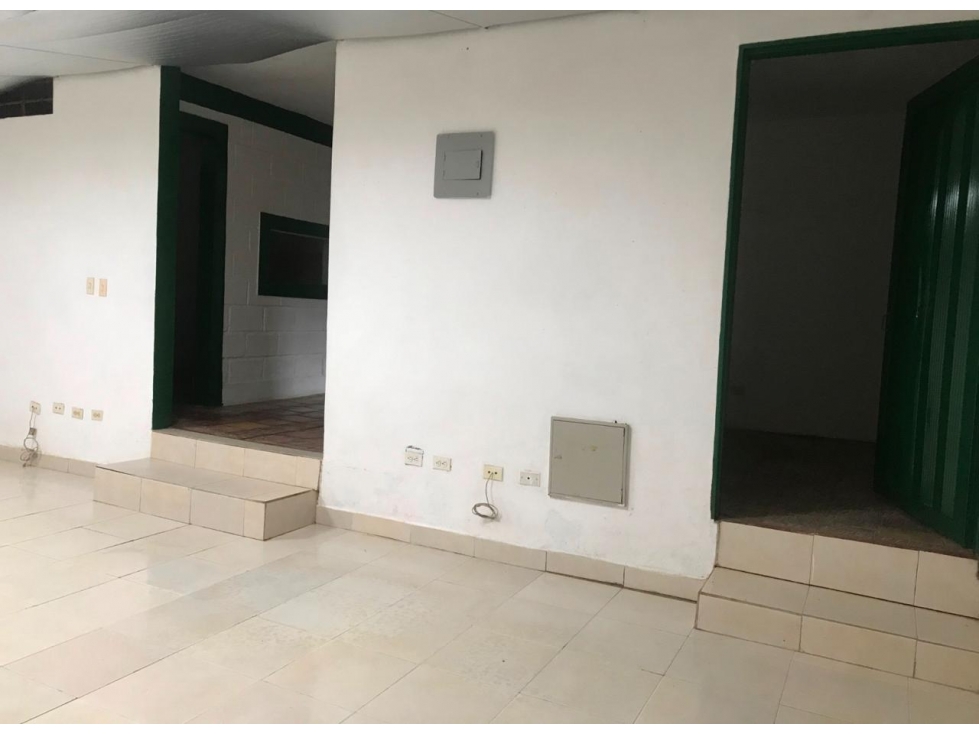 BODEGA Y LOTE COMERCIAL PARA ARRIENDO ZONA FRANCA — foto 5