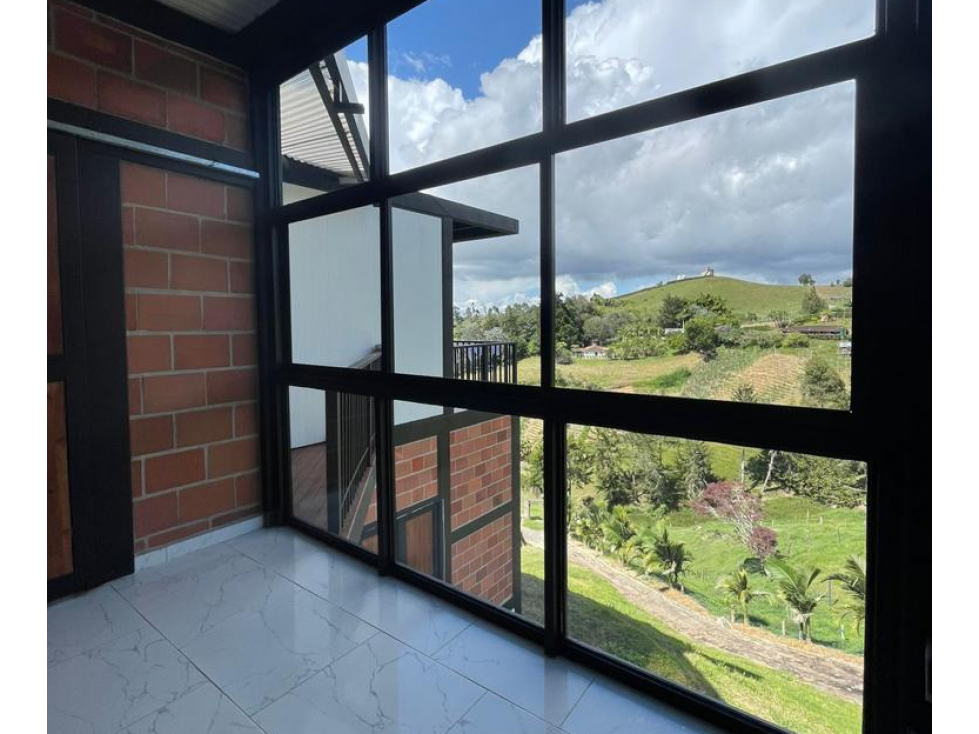 FINCA EN VENTA (2 CASAS)- SECTOR EL SOCORRO - MARINILLA ANTIOQUIA — foto 3