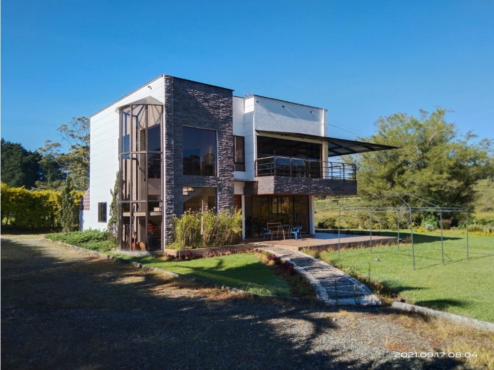 CASA FINCA EN VENTA - VIA RIONEGRO LA CEJA - SECTOR TEZENDA