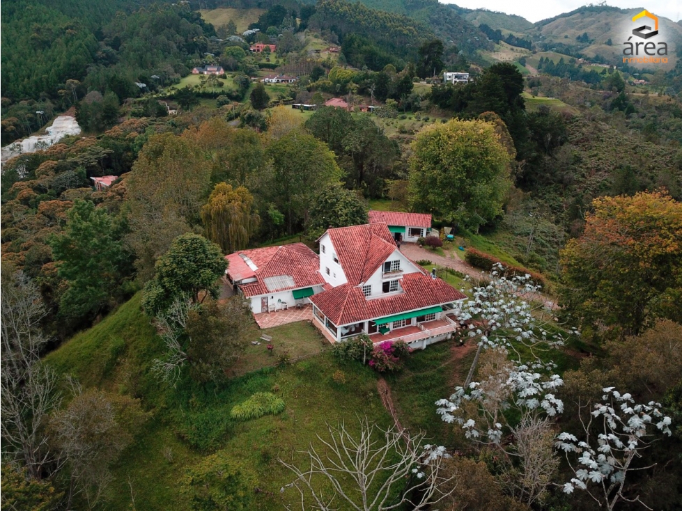 FINCA EN VENTA - PARCELACIÓN SIERRALTA - EL TABLACITO, RIONEGRO