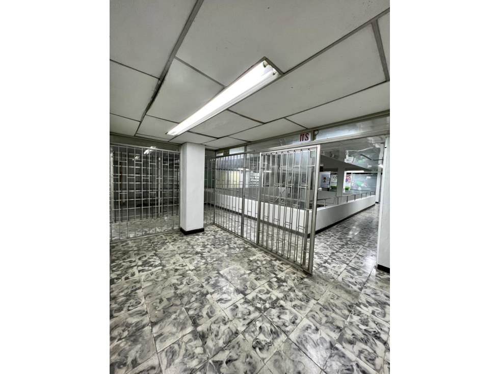 LOCAL COMERCIAL EN VENTA - RIONEGRO - 5