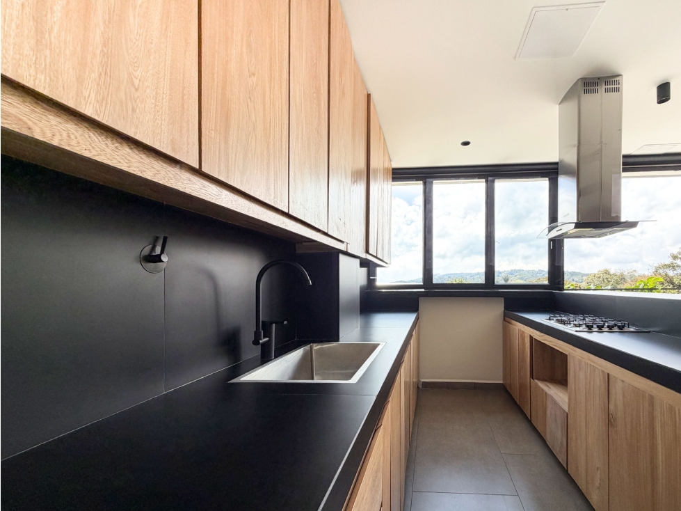 APARTAMENTO EN ARRIENDO EN EL POBLADO VÍA LAS PALMAS — foto 3