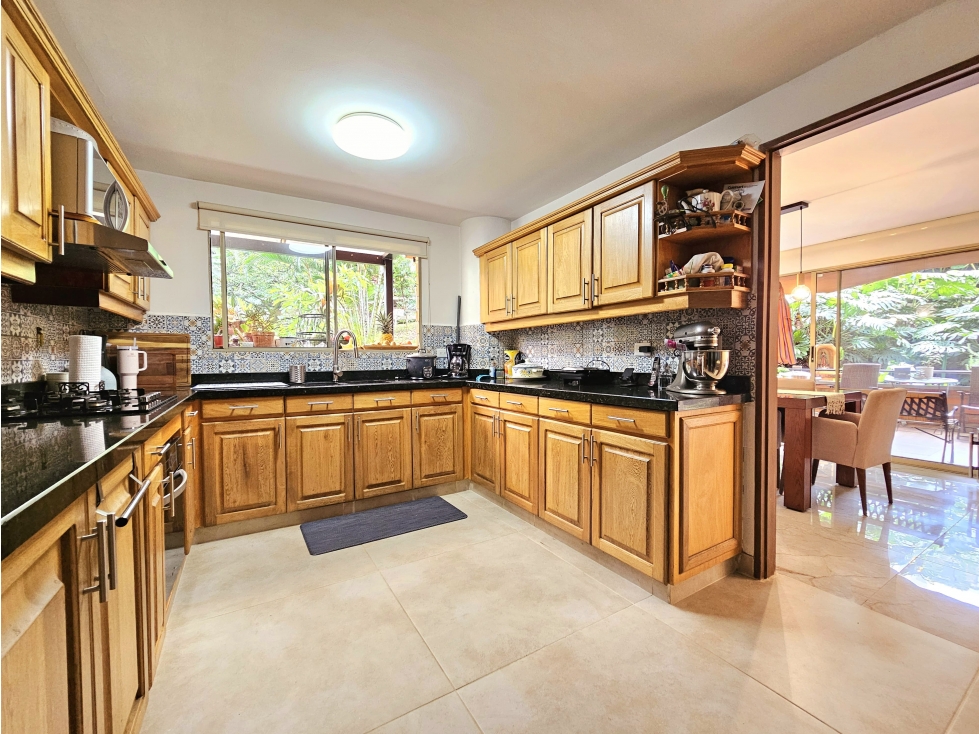 APARTAMENTO EN MILLA DE ORO PISO BAJO — foto 6