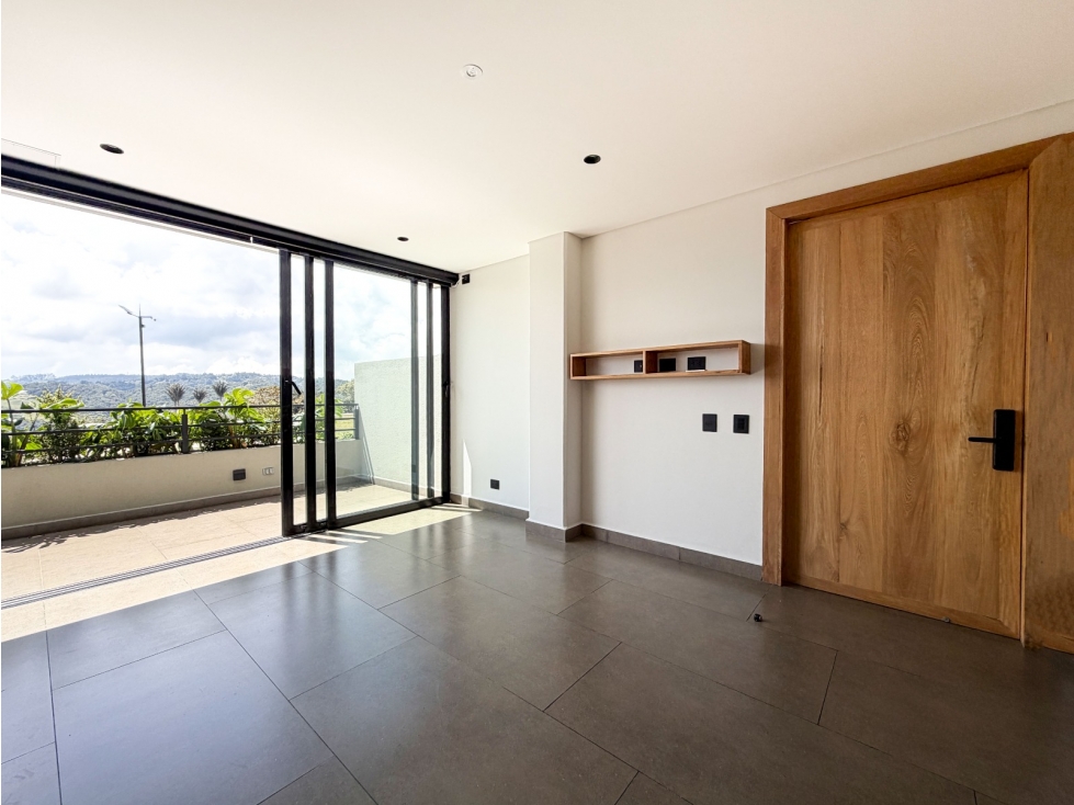 APARTAMENTO EN ARRIENDO EN EL POBLADO VÍA LAS PALMAS — foto 2