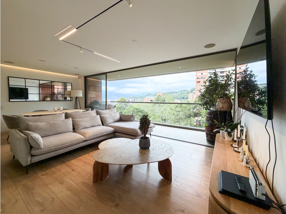Apartamento en venta en El Poblado - 109m2 — foto 2