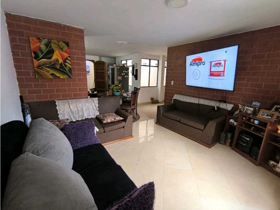 SE VENDE APARTAMENTO CON POSIBILDIAD DE AMPLIACIÓN EN FLORENCIA — foto 2