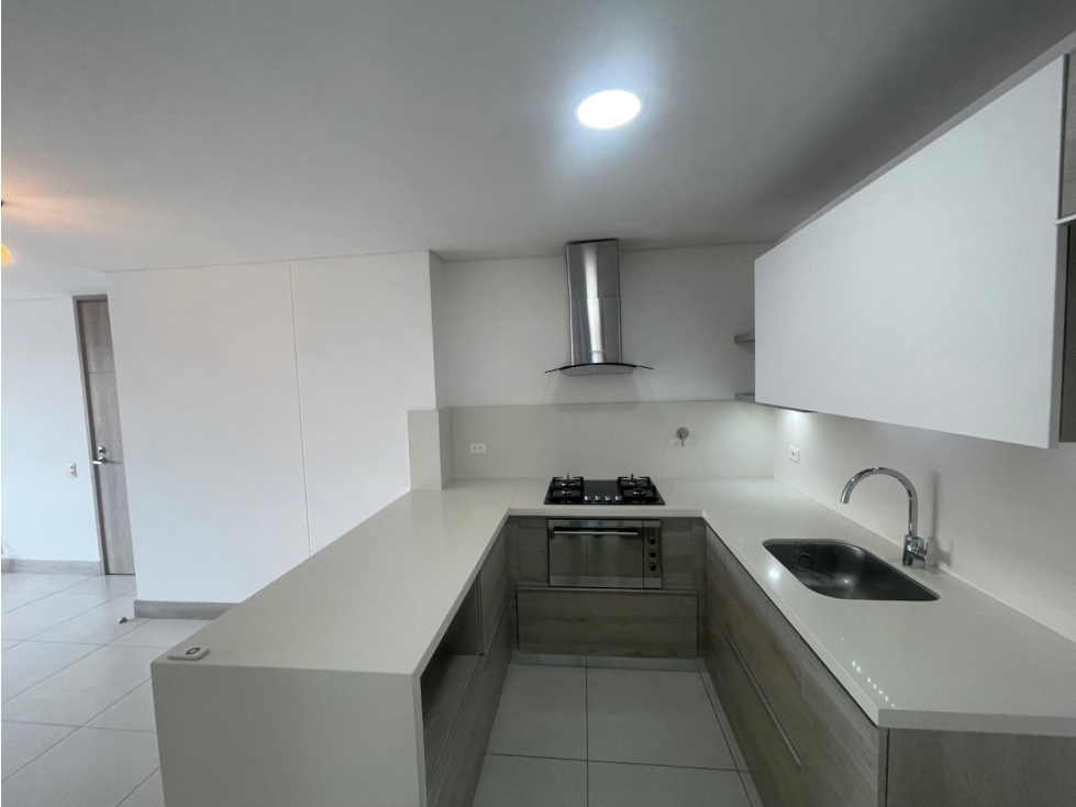 97m2 Apartamento en arriendo Loma de los Mesa Envigado — foto 3