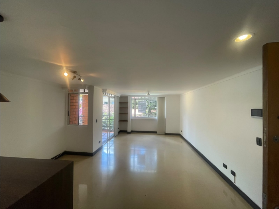 100M2 Apartamento en arriendo el Poblado Medellín — foto 3