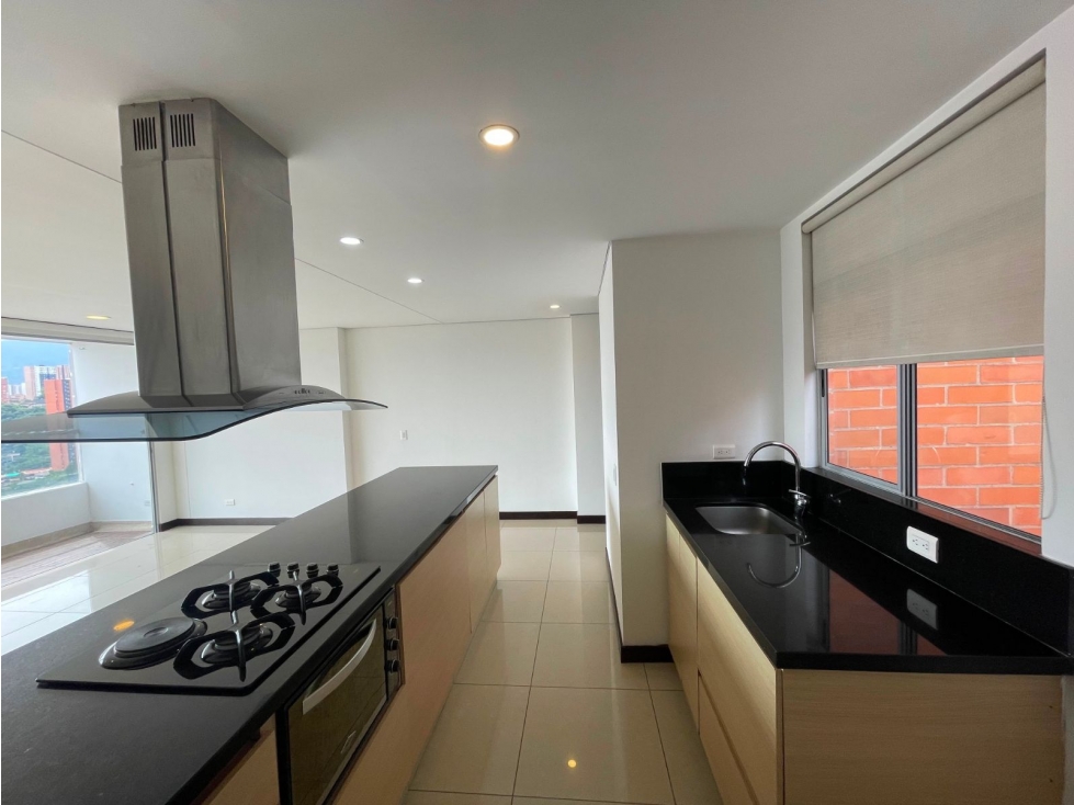 108m2 Apartamento en arrendamiento Sabaneta — foto 4