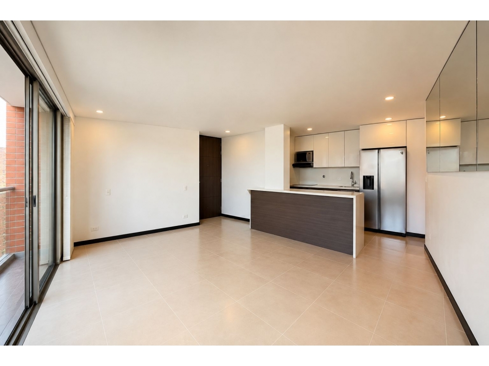 90m2 Apartamento en arrendamiento en El Poblado Medellín — foto 3