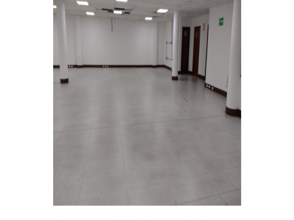 1.212m2 Local Arriendo en Medellín — foto 6