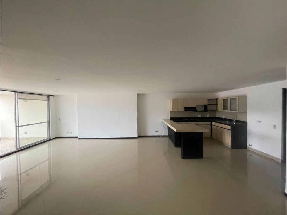 126m2 Apartamento en arrendamiento las lomitas Sabaneta