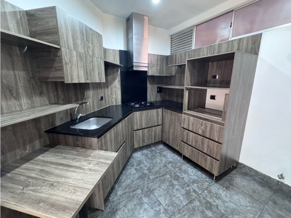 127 mts Sector Campestre 2 alcobas con baño + servicio + balcón grande — foto 6