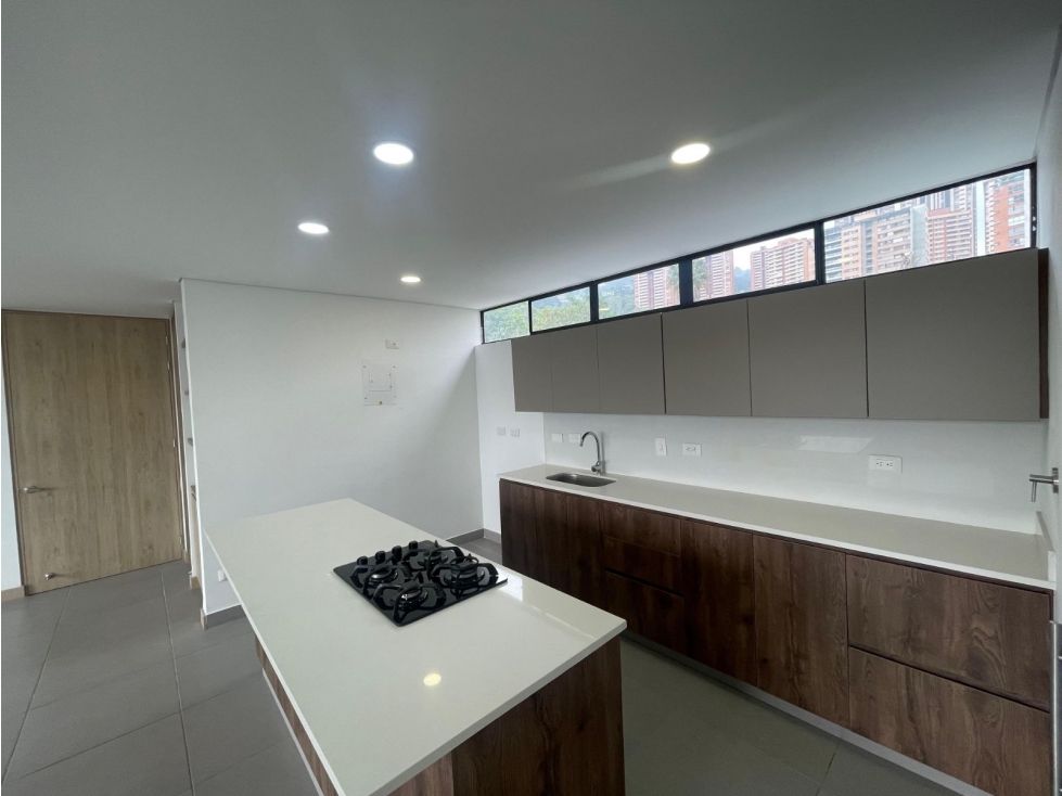 137M2 apartamento de lujo en Poblado Medellín — foto 4