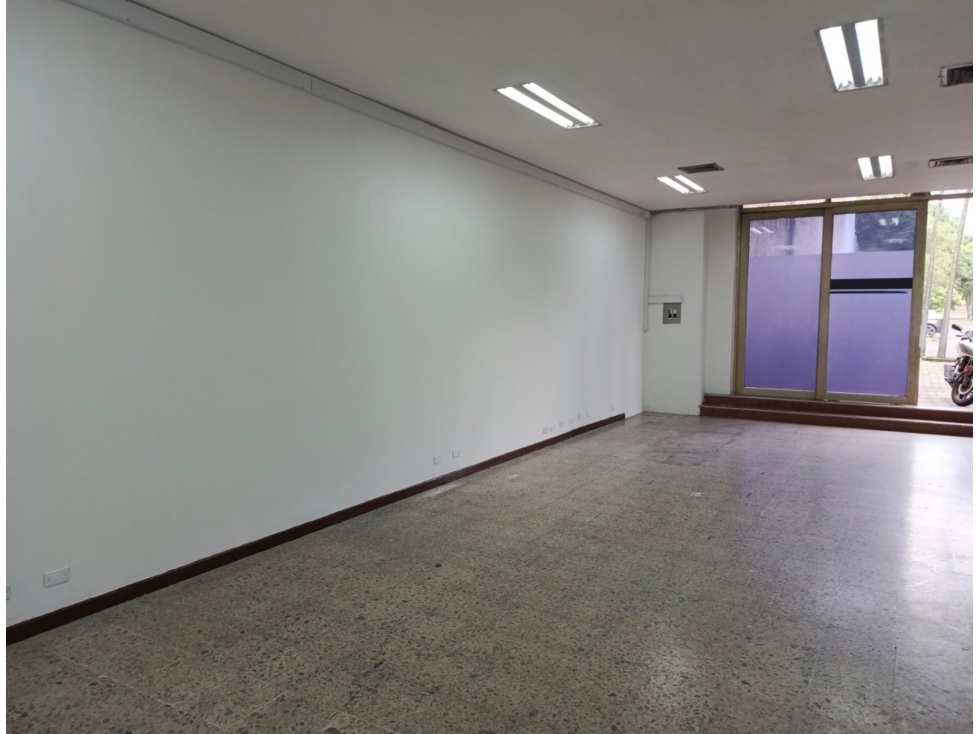 128m2 arriendo local / bodega Itagüí — foto 5