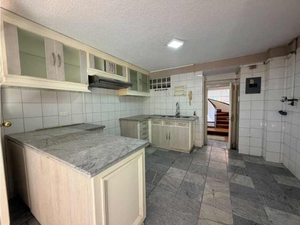 129mil venta dep Duplex 232m2 en El Inca - 5