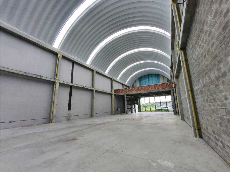 1.335m2 bodega arriendo - venta zona industrial Apartado - 3